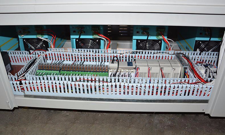 感光性涂料6KW8組燈UV固化機.jpg 感光性涂料6KW8組燈UV固化機.jpg